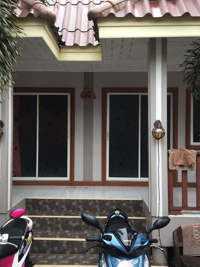 Thaihouse Ko Lan Exterior photo