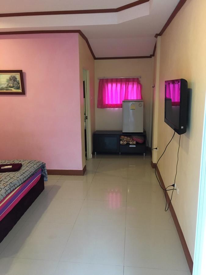 Thaihouse Ko Lan Exterior photo